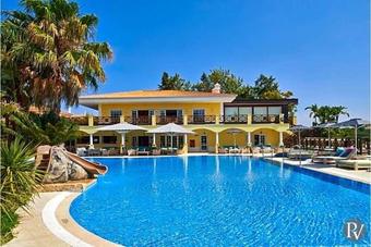 Quinta Do Lago Villa Sleeps 10 Pool