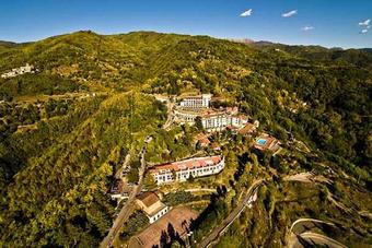 Hotel Renaissance Tuscany Il Ciocco Resort & Spa