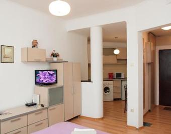 Apartamento Rosuites - Downtown Studios