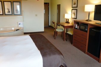 Hotel Americinn By Wyndham Two Harbors Near Lake Superior