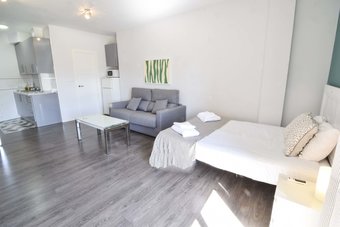 Apartamentos Letmalaga Atarazanas Market