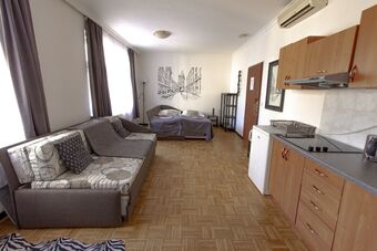 Hostal Hostel And Apartment Blue88