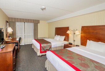 Hotel Ramada By Wyndham Niagara Falls By The River