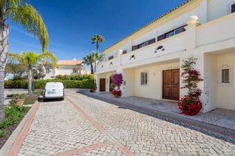 Quinta Do Lago Villa Sleeps 6 With Air Con And Wifi