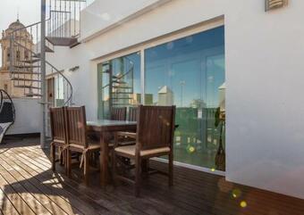 Apartamento ***** Attic With Impressive Views And Jacuzzi