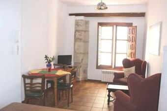 Charming, Spacious Albayzin Apartment