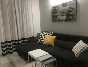 Apartamento Las Columnas De Adriano. Calle Mármoles, 5