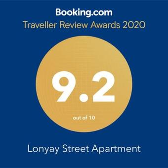 Lonyay Street Apartment