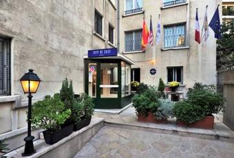 TRYP Paris De Saxe Hotel