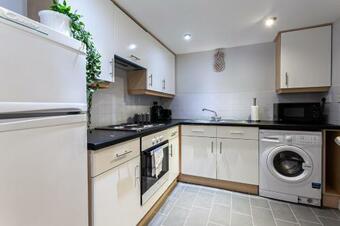 Stylish Central Liverpool Apartment - Free Wifi