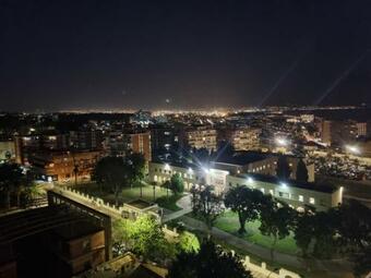 Apartamento Bonito Estudio Con Vistas, Centro, 3 Personas